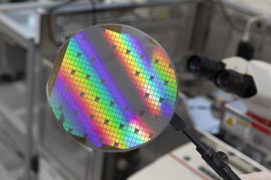 Longer range as standard: Bosch gives go-ahead for volume production of silicon  ...